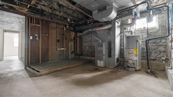 228 Alries Street Pittsburgh, PA 15210 - Photo 21 of 26