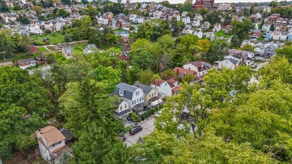 228 Alries Street Pittsburgh, PA 15210 - Photo 4 of 26