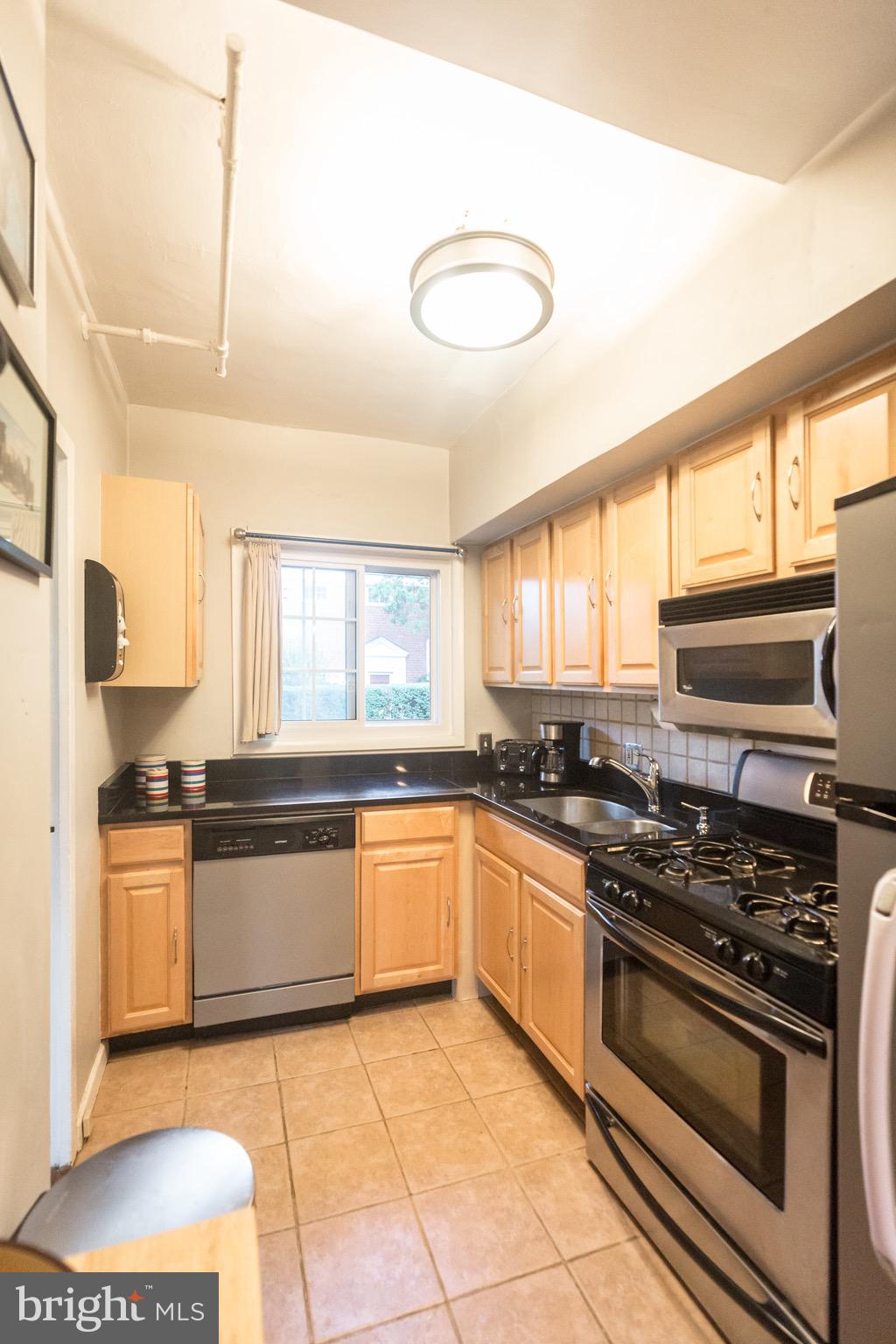 3735 Gunston Road Alexandria, VA 22302 - Photo 15 of 41