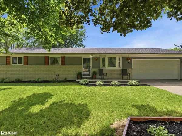 $249,900 | 45709 Wakefield Street, Utica, MI 48317