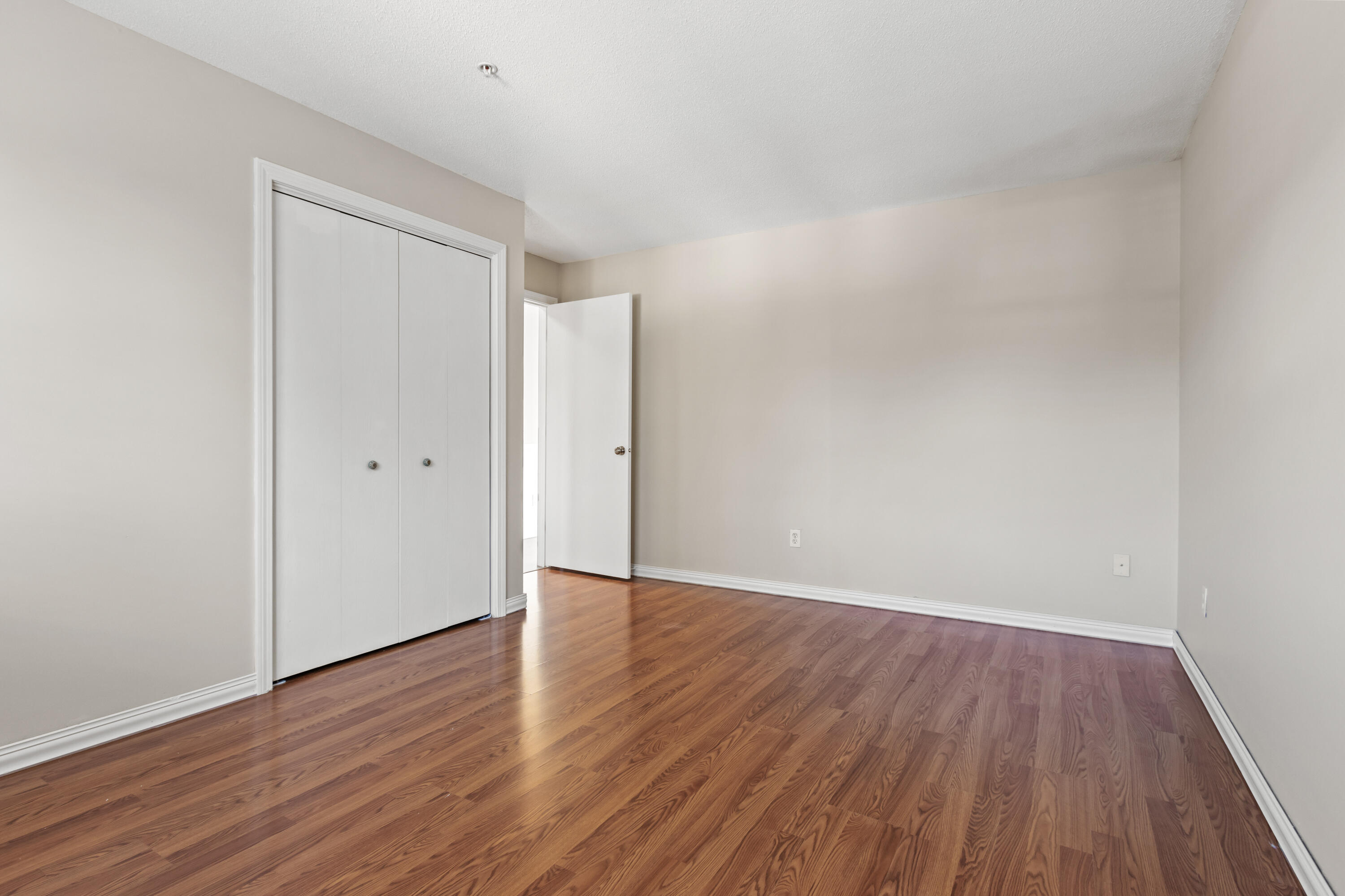 18 Smithwheel Road, Unit 32 Old Orchard Beach, ME 04064 - Photo 12 of 32 20251220LS-71028