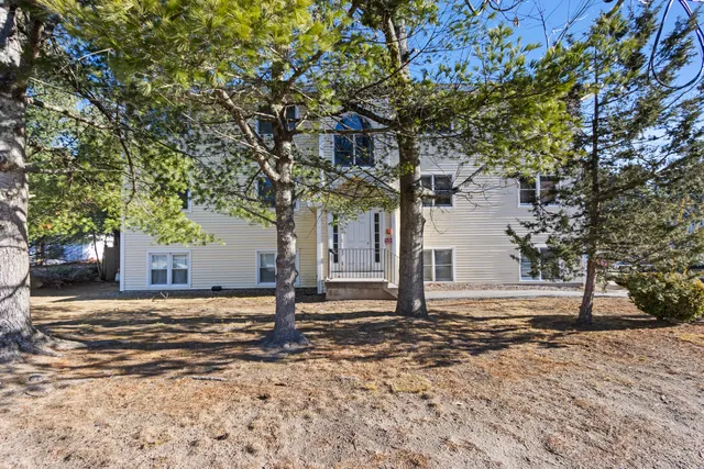 $235,000 | 18 Smithwheel Road, Unit 32, Old Orchard Beach, ME 04064