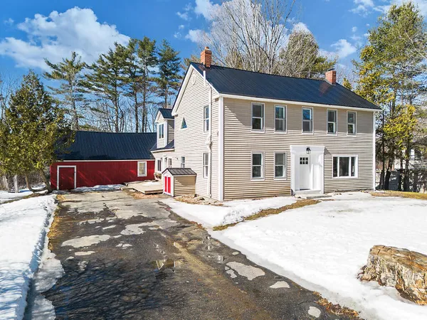$390,000 | 473 Hunts Meadow Road, Windsor, ME 04363