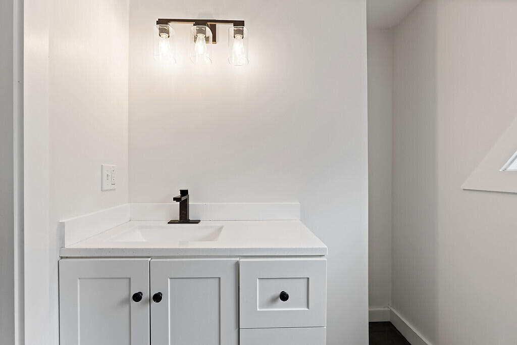 473 Hunts Meadow Road Windsor, ME 04363 - Photo 44 of 91 35_BP5A7138_DxO_mls