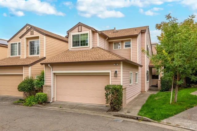 front view of house with a yard
