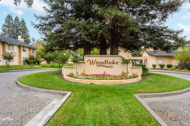 $750,000 | 906 Woodlake Drive, Santa Rosa, CA 95405