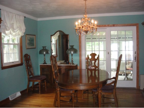 21 Warner Road Binghamton, NY 13901 - Photo 3 of 18 Gallery Image 3