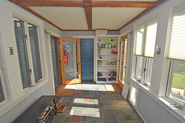 426 Boxford Road Haverhill, MA 01835 - Photo 3 of 30