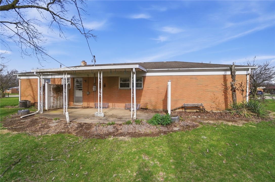 1087 Fairfield Road Troy, OH 45373 - Photo 35 of 39 This residence features a patio for outdoor enjoyment.