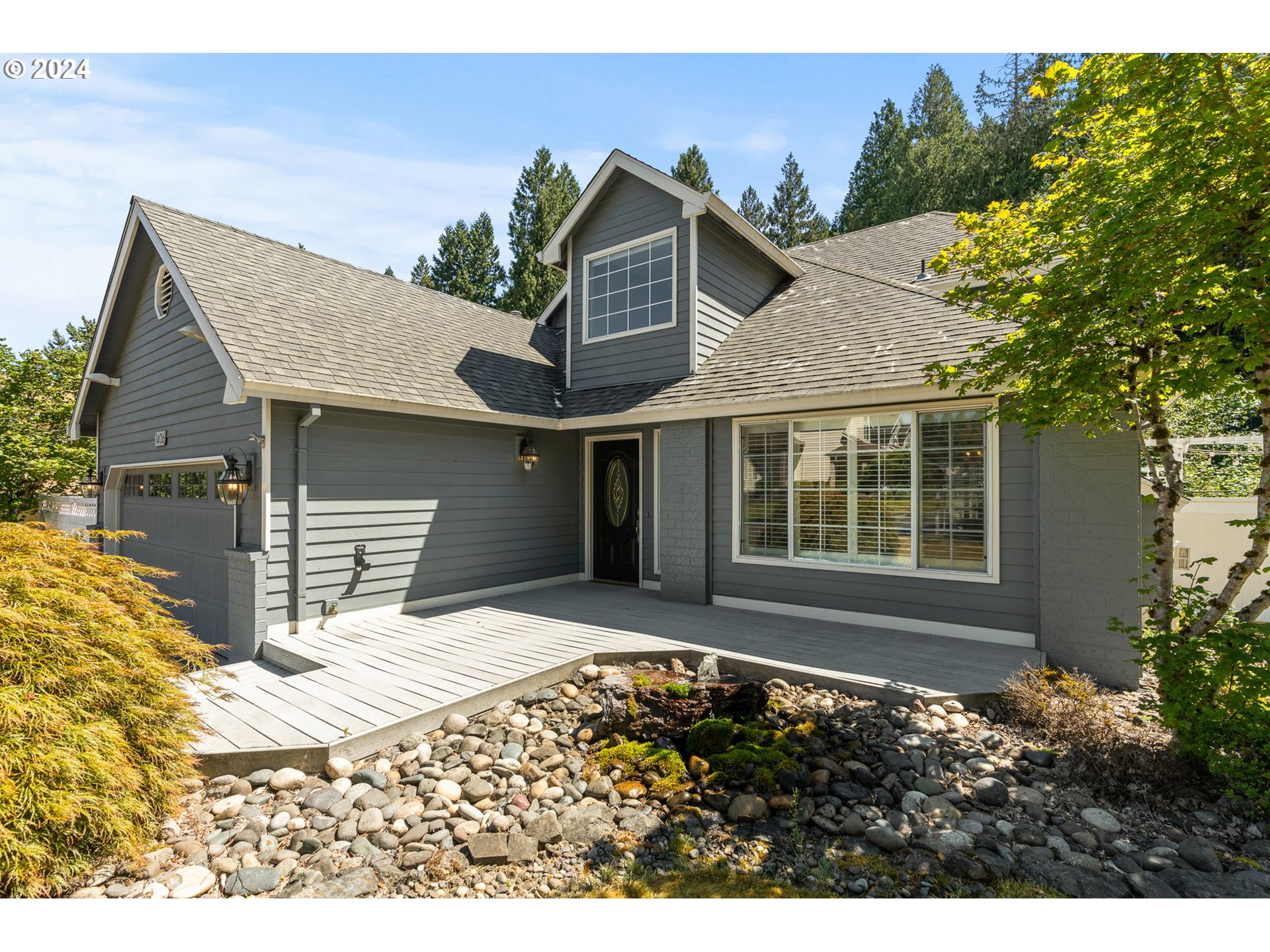 1406 Southeast Condor Place Gresham, OR 97080 - Photo 2 of 34