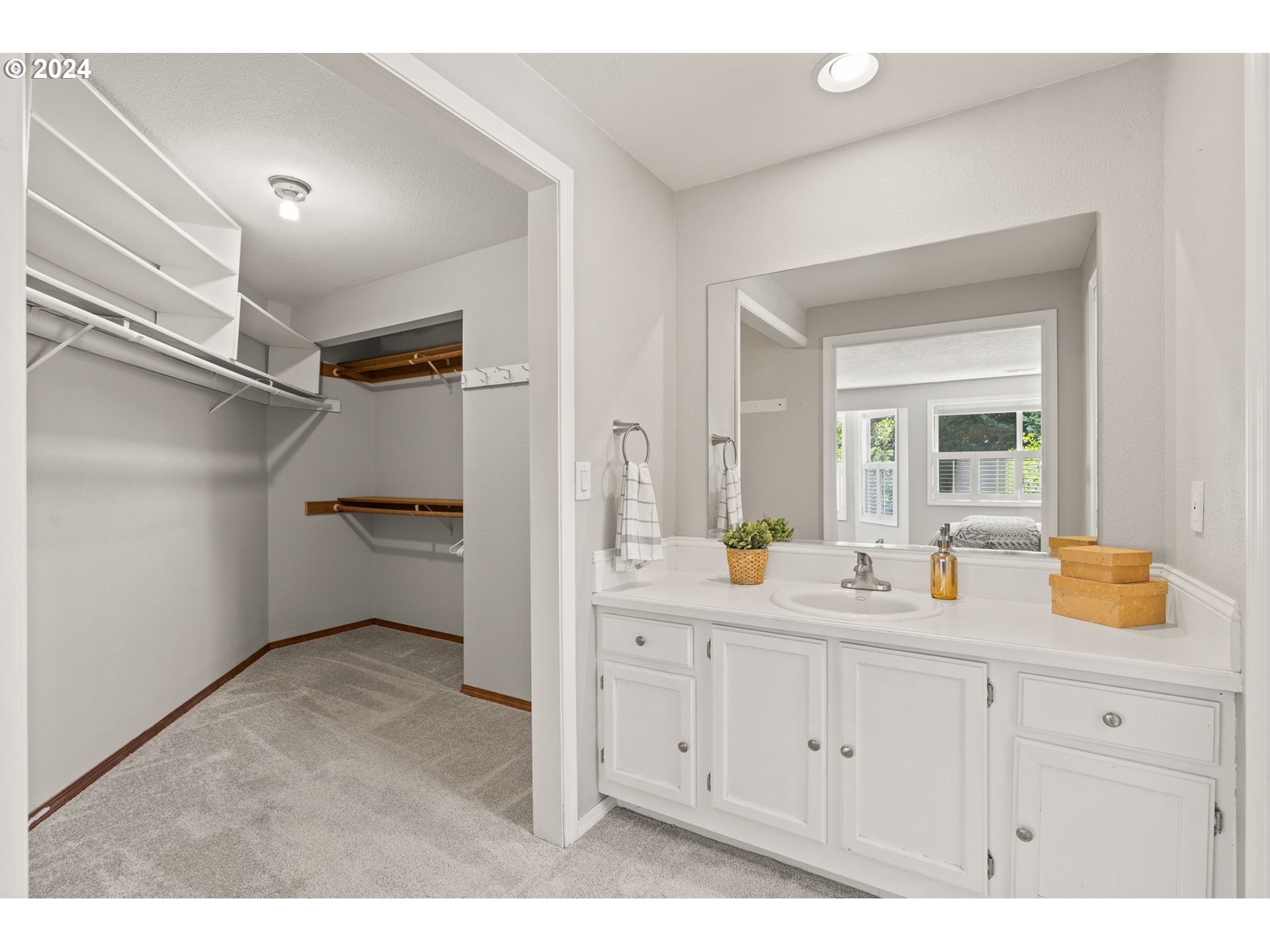 1406 Southeast Condor Place Gresham, OR 97080 - Photo 22 of 34