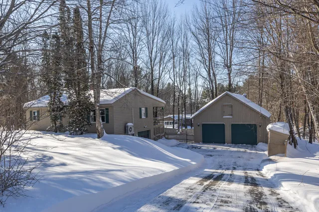 $375,000 | 31 Bellflower Drive, Auburn, ME 04210