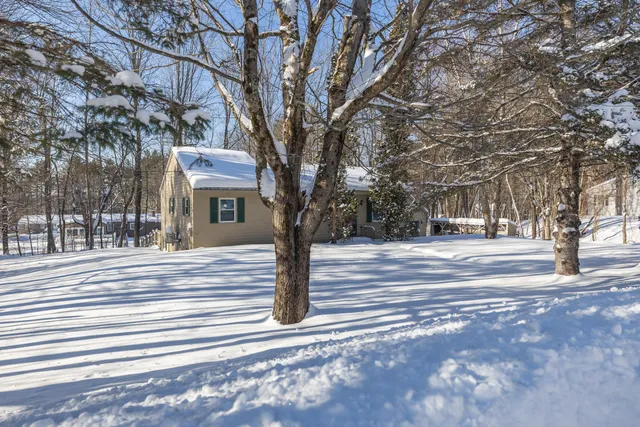 $375,000 | 31 Bellflower Drive, Auburn, ME 04210