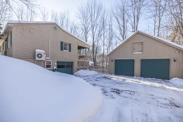 $375,000 | 31 Bellflower Drive, Auburn, ME 04210
