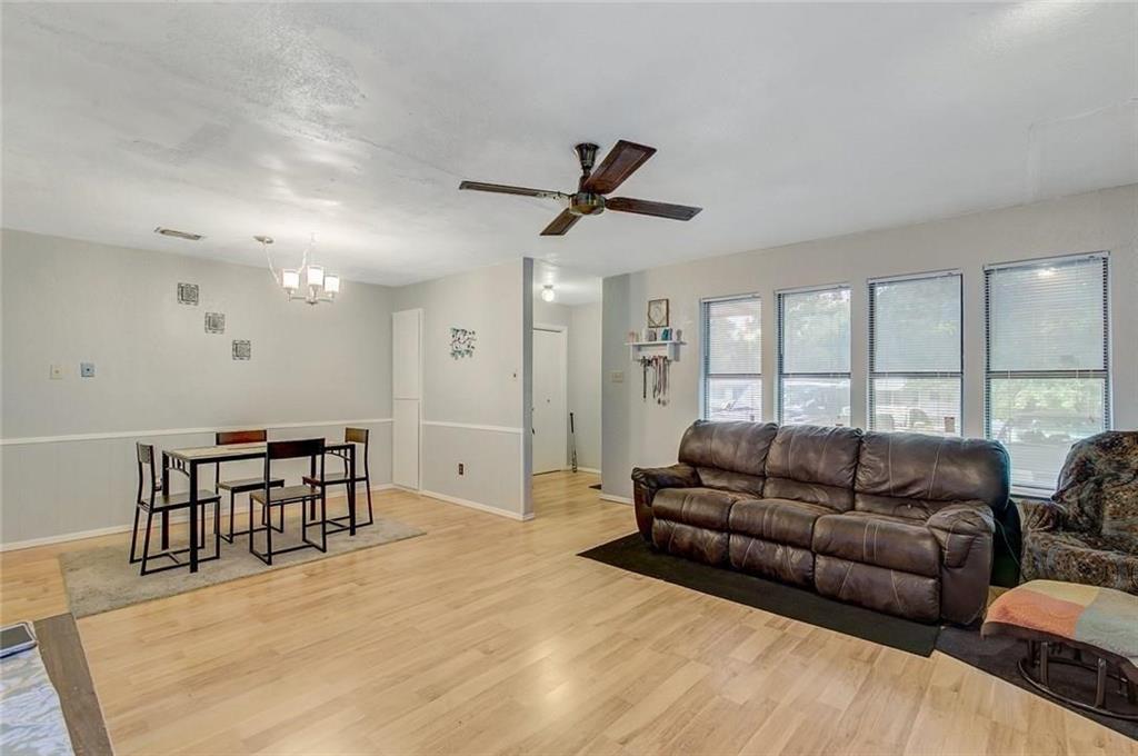 1908 Reever Street Arlington, TX 76010 - Photo 5 of 26