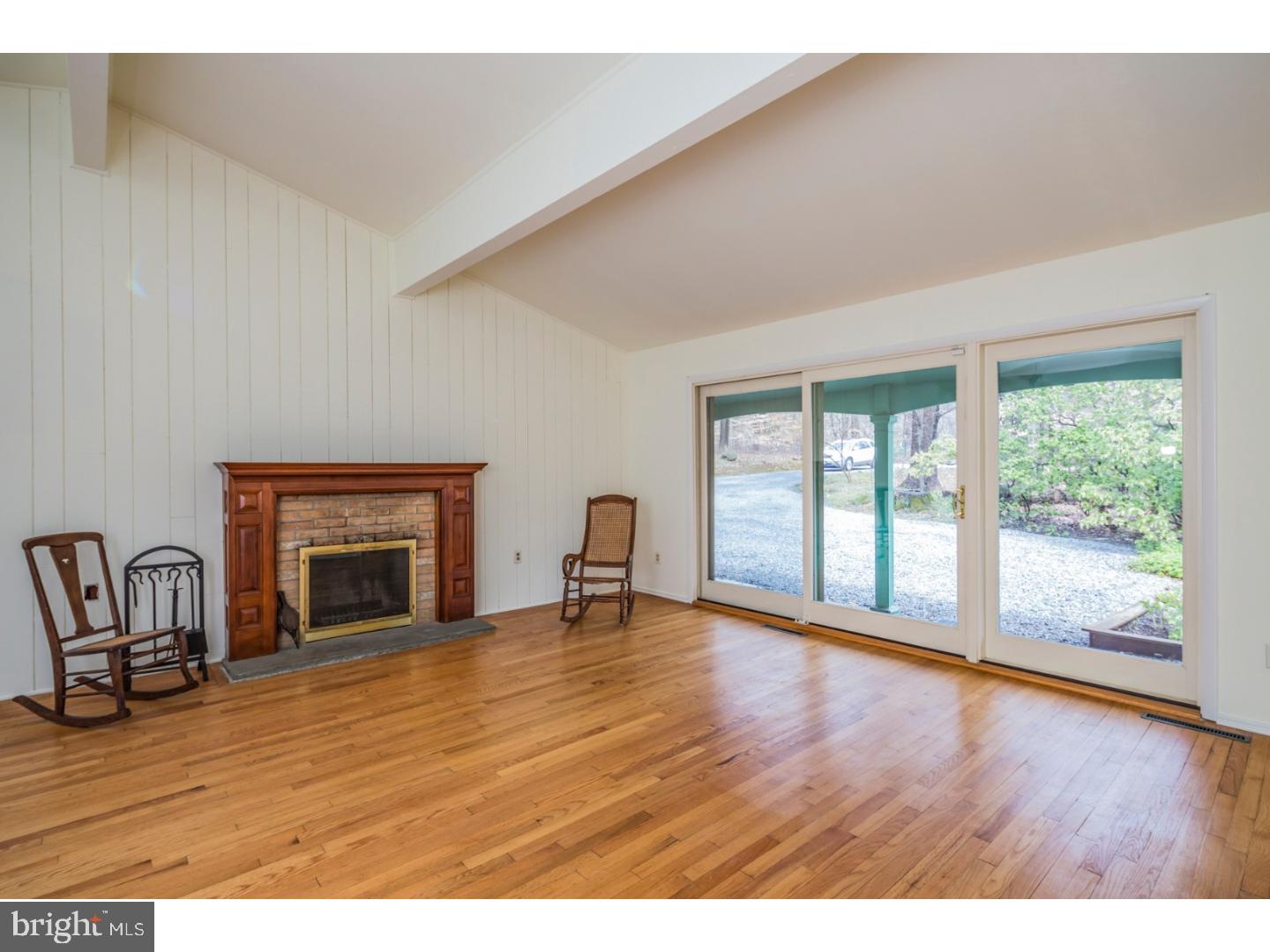 102 Autumn Hill Road Princeton, NJ 08540 - Photo 3 of 25 Gallery Image 3