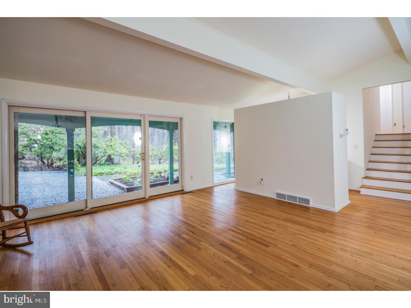 102 Autumn Hill Road Princeton, NJ 08540 - Photo 4 of 25 Gallery Image 4