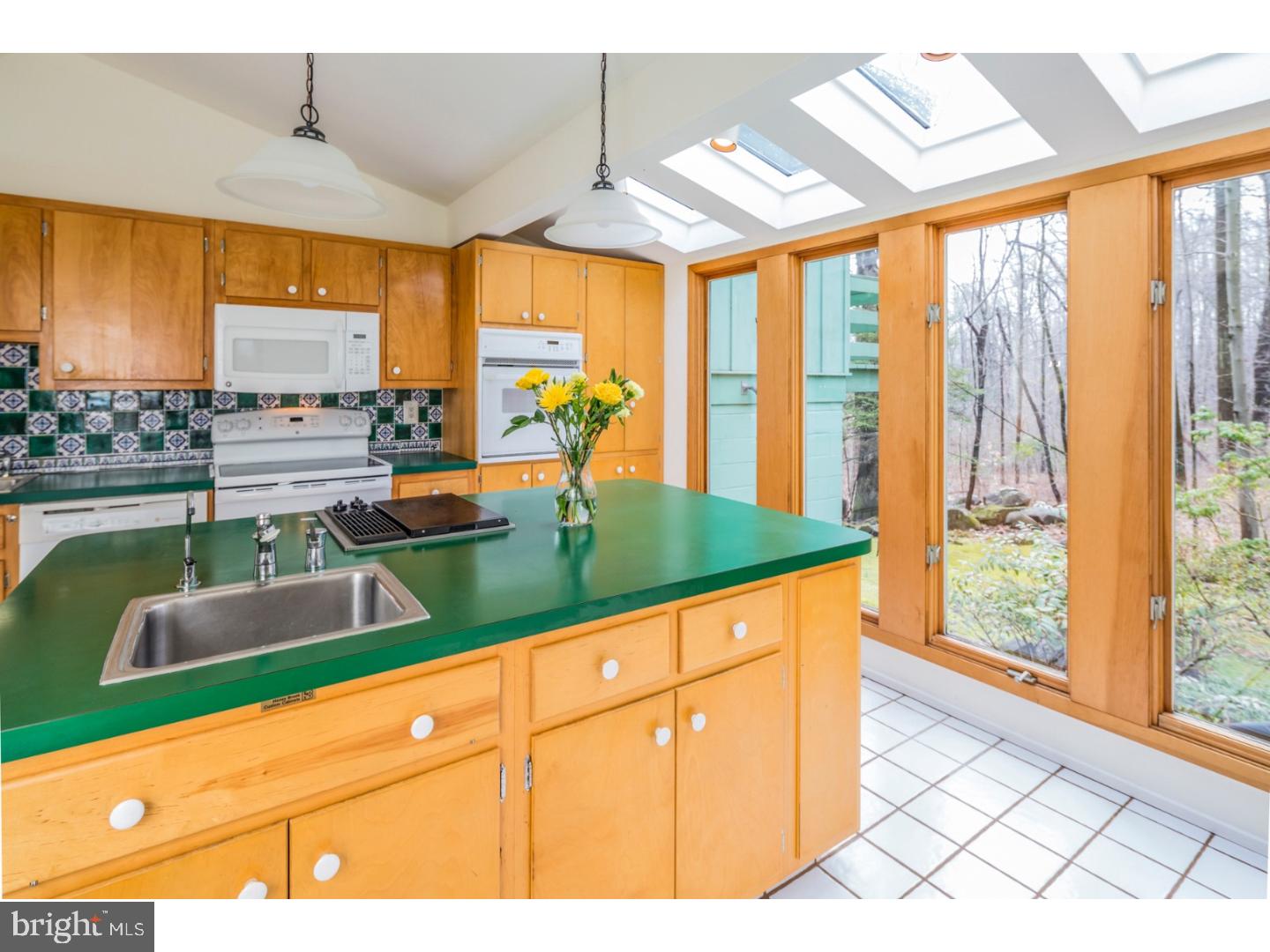 102 Autumn Hill Road Princeton, NJ 08540 - Photo 8 of 25 Gallery Image 8