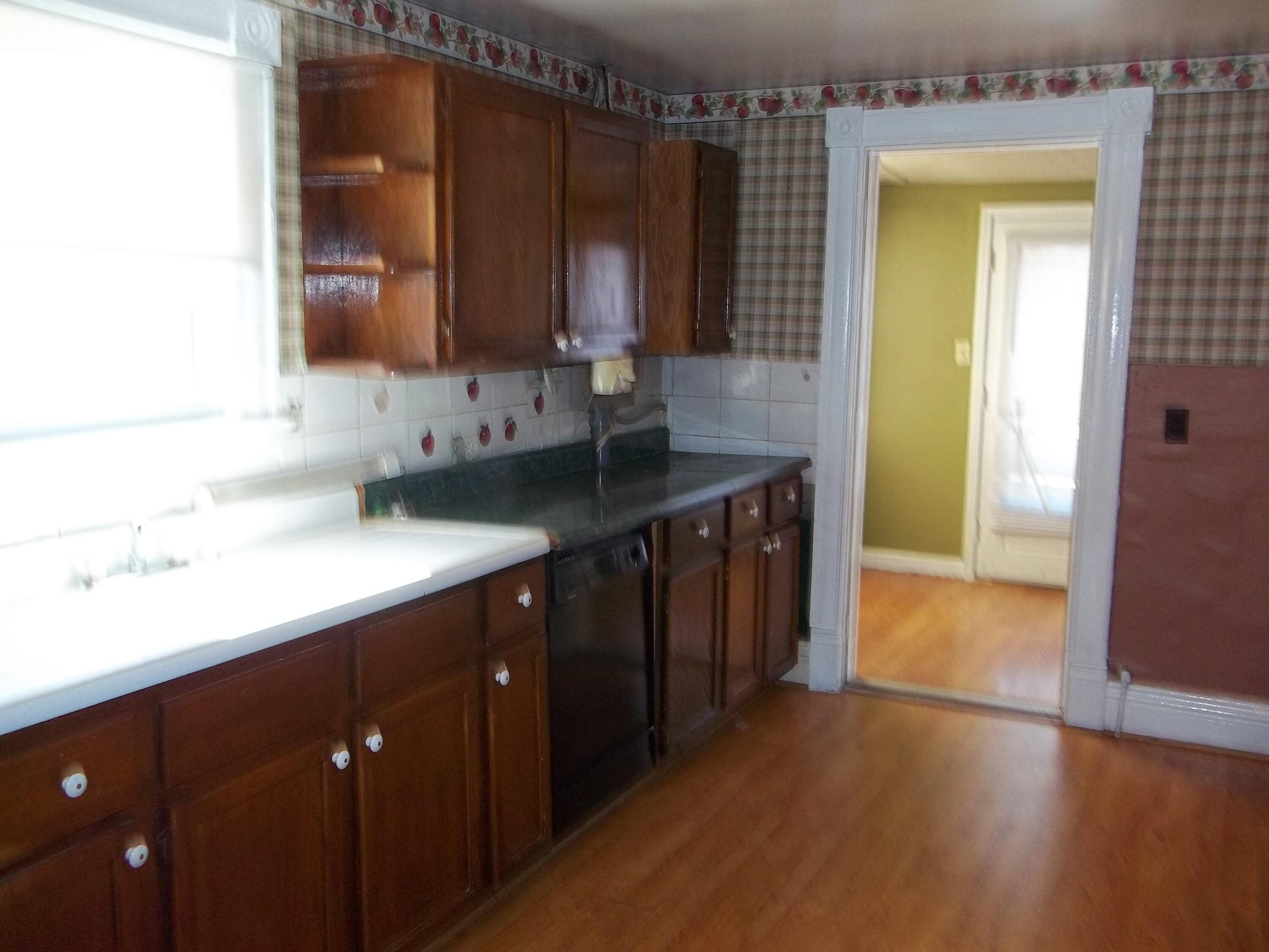 8799 Buckeye Road Lancaster, KY 40444 - Photo 9 of 17 100_2301