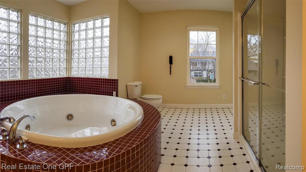 1210 Yorkshire Road Grosse Pointe Park, MI 48230 - Photo 16 of 37