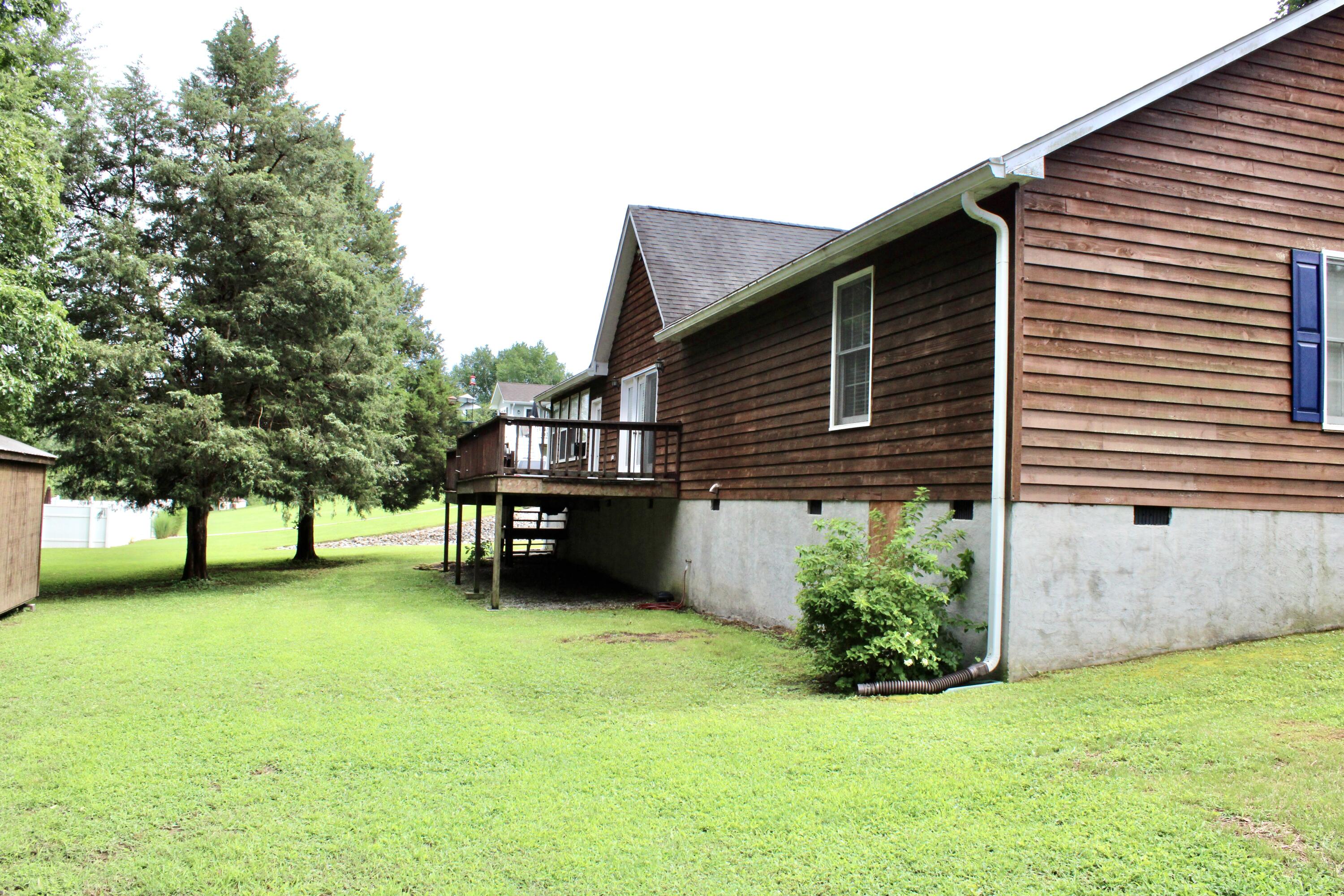 215 Lenore Lane Spring City, TN 37381 - Photo 21 of 26 IMG_1152