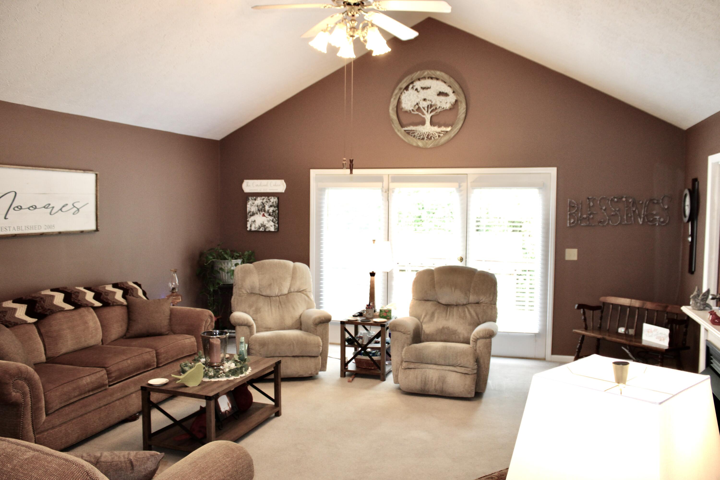 215 Lenore Lane Spring City, TN 37381 - Photo 4 of 26 IMG_1119