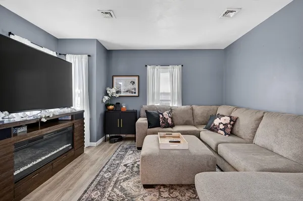 $562,300 | 508-510 Lakeview Avenue, Lowell, MA 01850