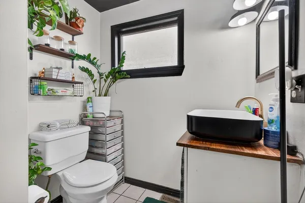 $562,300 | 508-510 Lakeview Avenue, Lowell, MA 01850