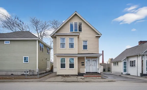$562,300 | 508-510 Lakeview Avenue, Lowell, MA 01850