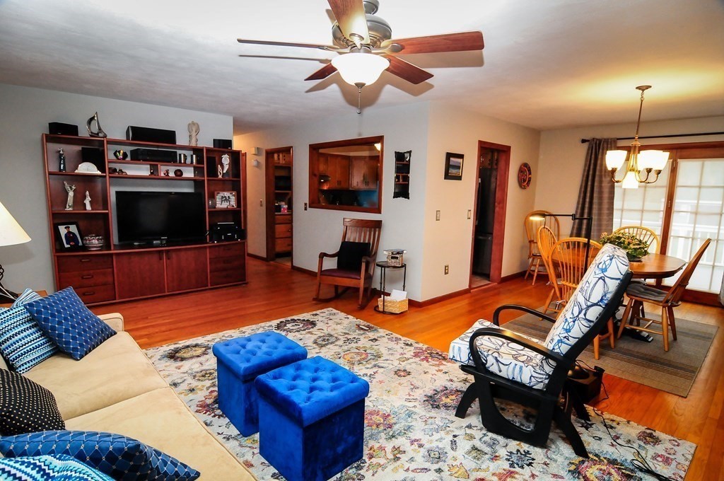 90 Woodcrest Road Springfield, MA 01129 - Photo 5 of 38