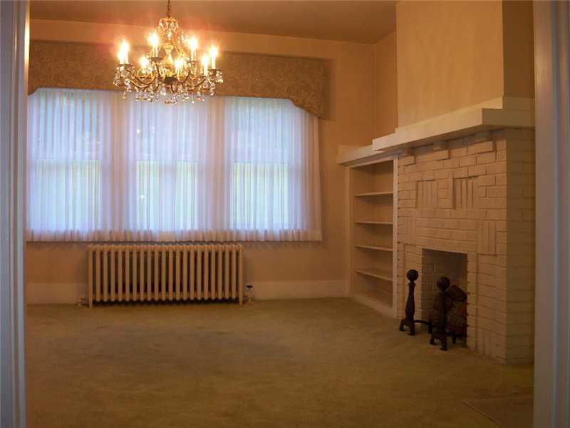 4038 Franklin Road Observatory Hill, PA 15214 - Photo 5 of 10 Dining Room.