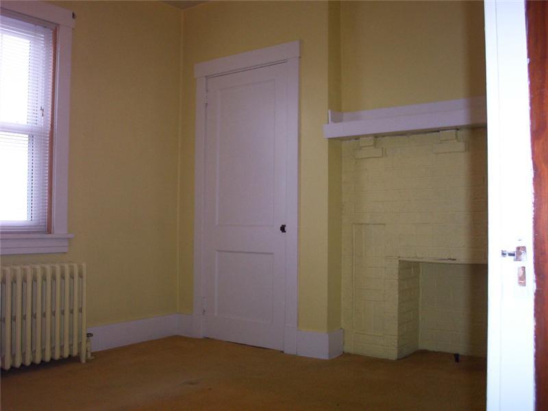 4038 Franklin Road Observatory Hill, PA 15214 - Photo 8 of 10 Bedroom.
