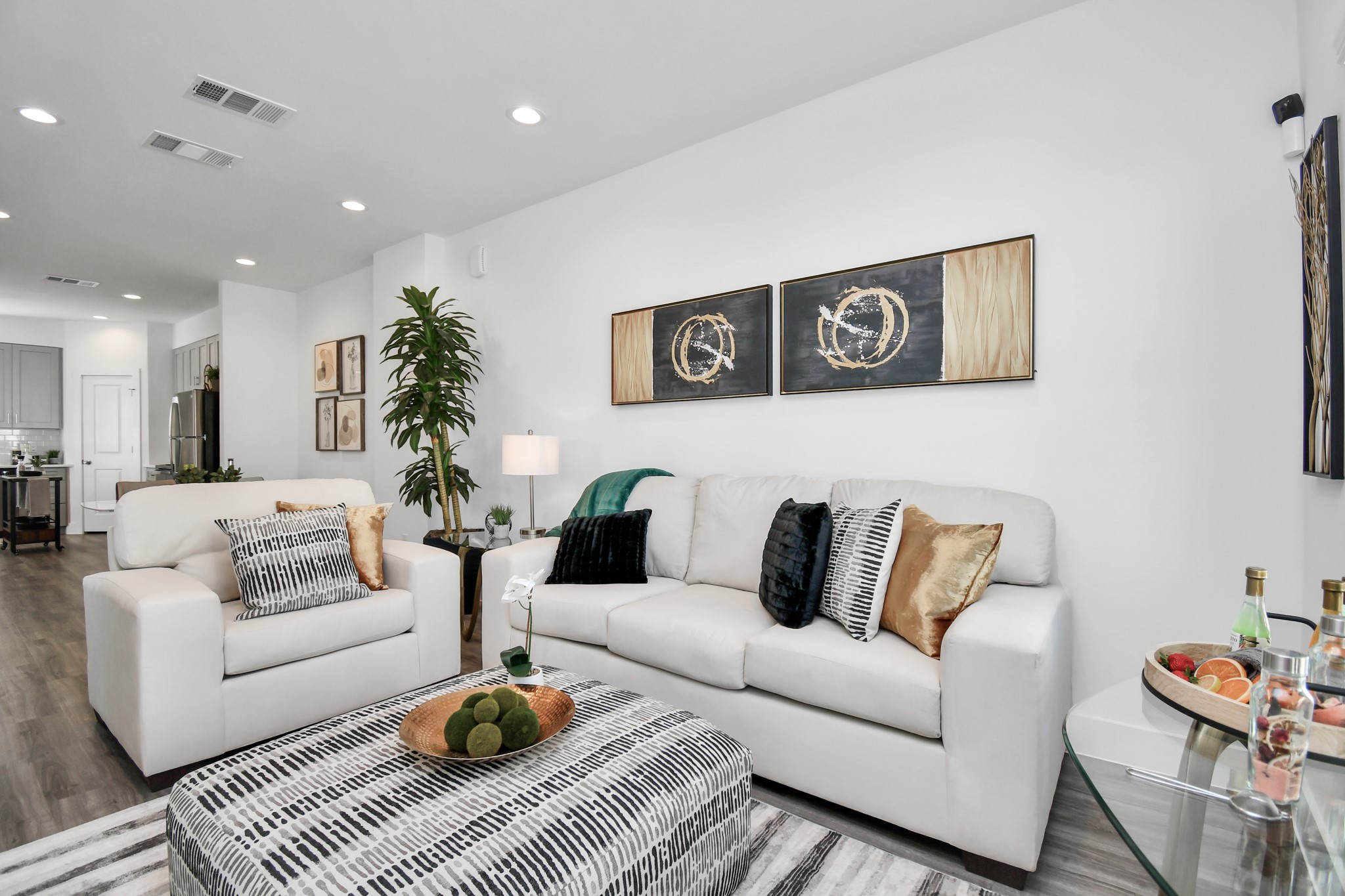 2007 Laverne Holw Lane, Unit B Houston, TX 77080 - Photo 11 of 29