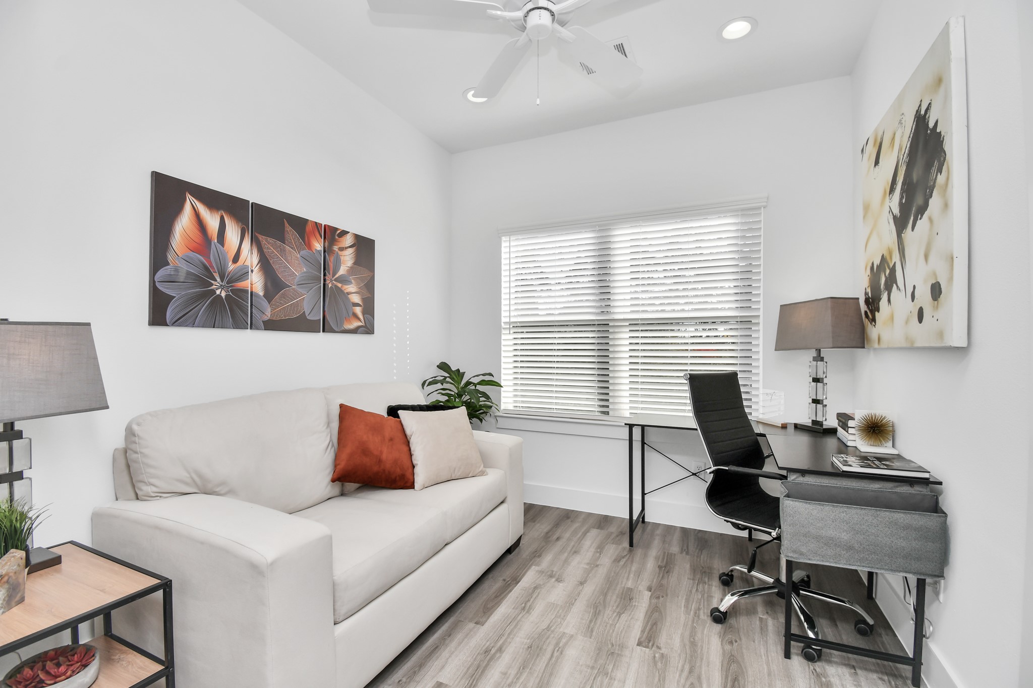 2007 Laverne Holw Lane, Unit B Houston, TX 77080 - Photo 13 of 29