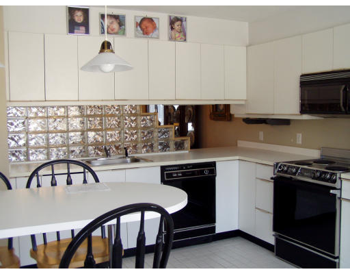 55 Pointe Rok Drive, Unit 55 Worcester, MA 01604 - Photo 3 of 6 Gallery Image 3