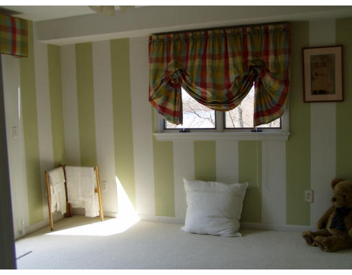 55 Pointe Rok Drive, Unit 55 Worcester, MA 01604 - Photo 4 of 6 Gallery Image 4