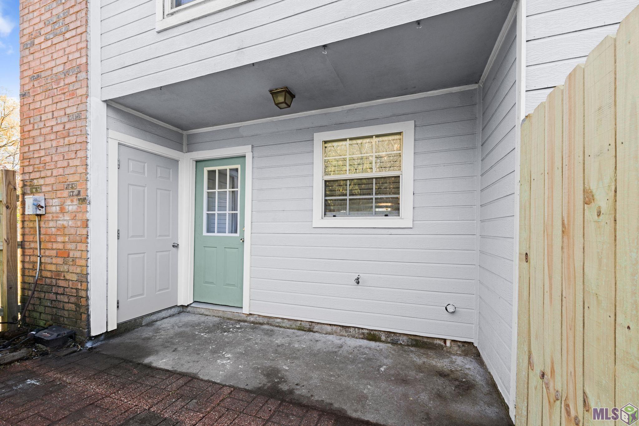 8091 Bayou Fountain Avenue Baton Rouge, LA 70820 - Photo 15 of 16