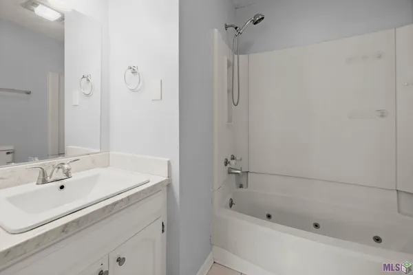 $84,950 | 8091 Bayou Fountain Avenue, Unit 603, Baton Rouge, LA 70820