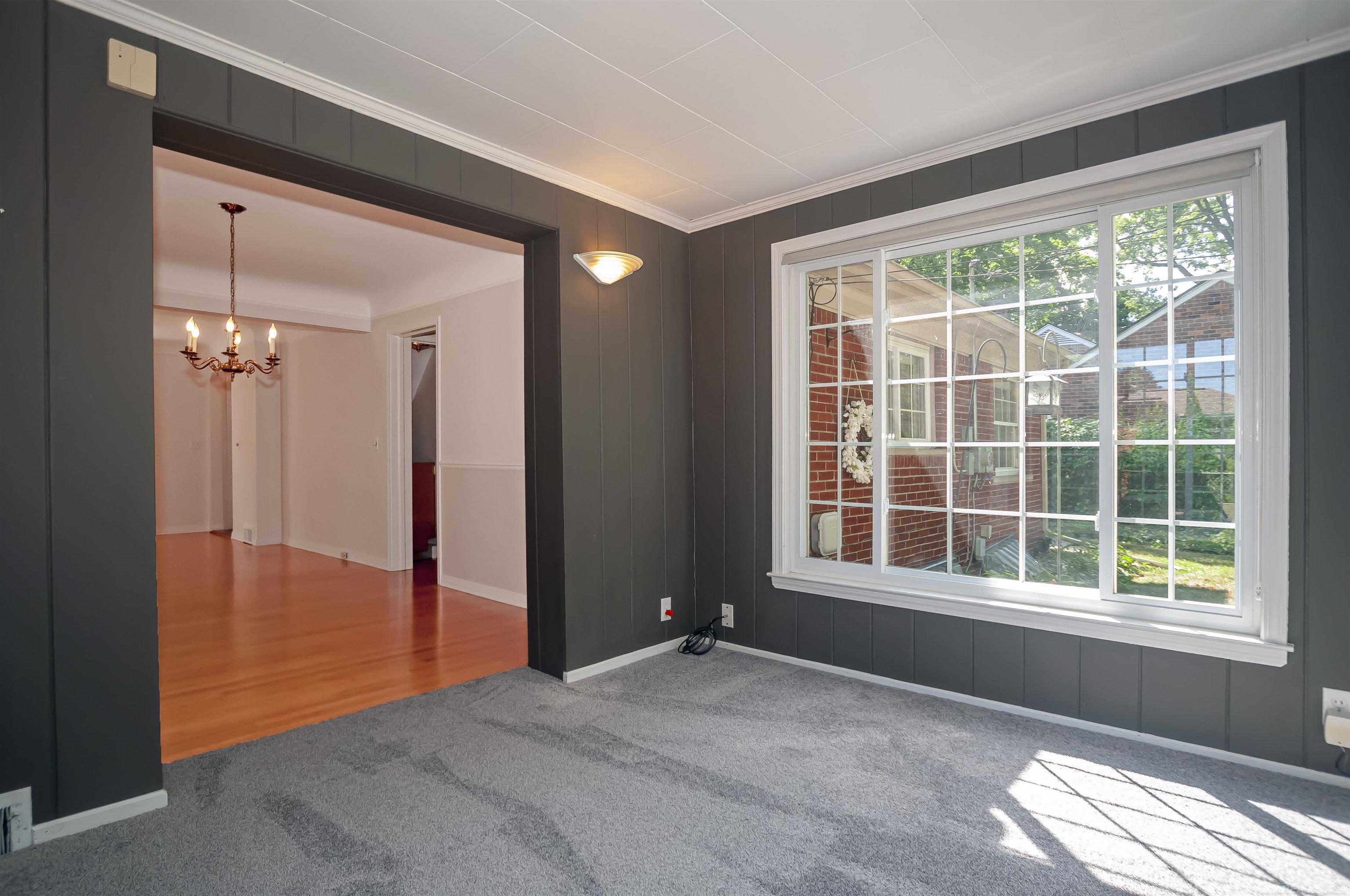 880 Shoreham Road Grosse Pointe, MI 48236 - Photo 11 of 46 50085857-10.JPG