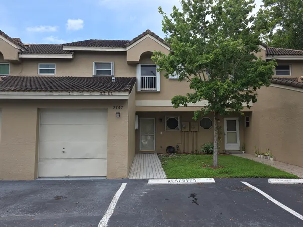 $2,800 | 3767 Northwest 91st Lane, Sunrise, FL 33351