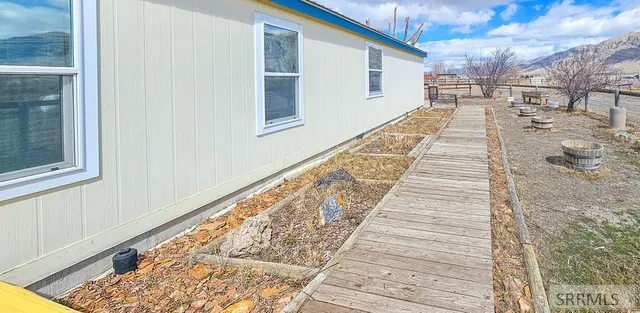 $475,000 | 3137 West 2500 North, Arco, ID 83213