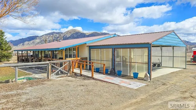 $475,000 | 3137 West 2500 North, Arco, ID 83213