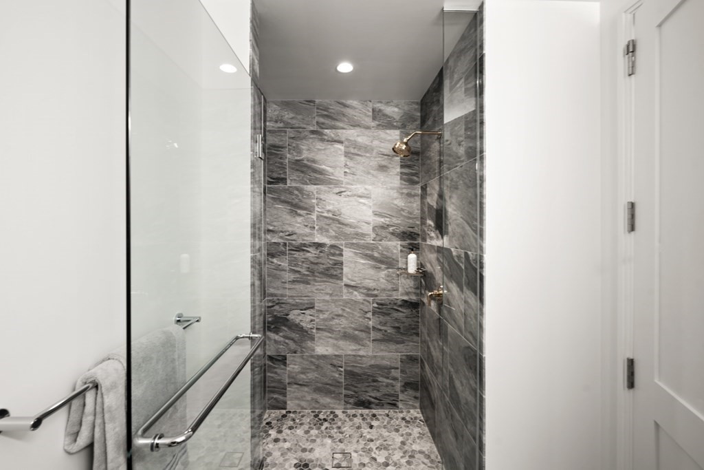 240 Devonshire Street, Unit 3603 Boston, MA 02110 - Photo 15 of 41 a bathroom with a shower