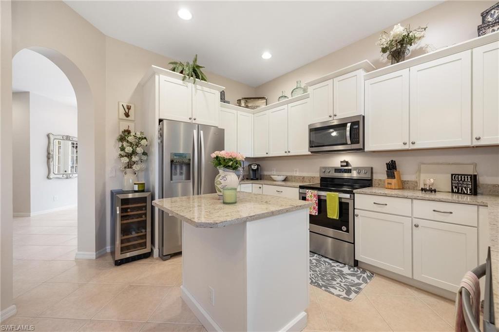 6034 Shallows Way Naples, FL 34109 - Photo 11 of 39 Gallery Image 11