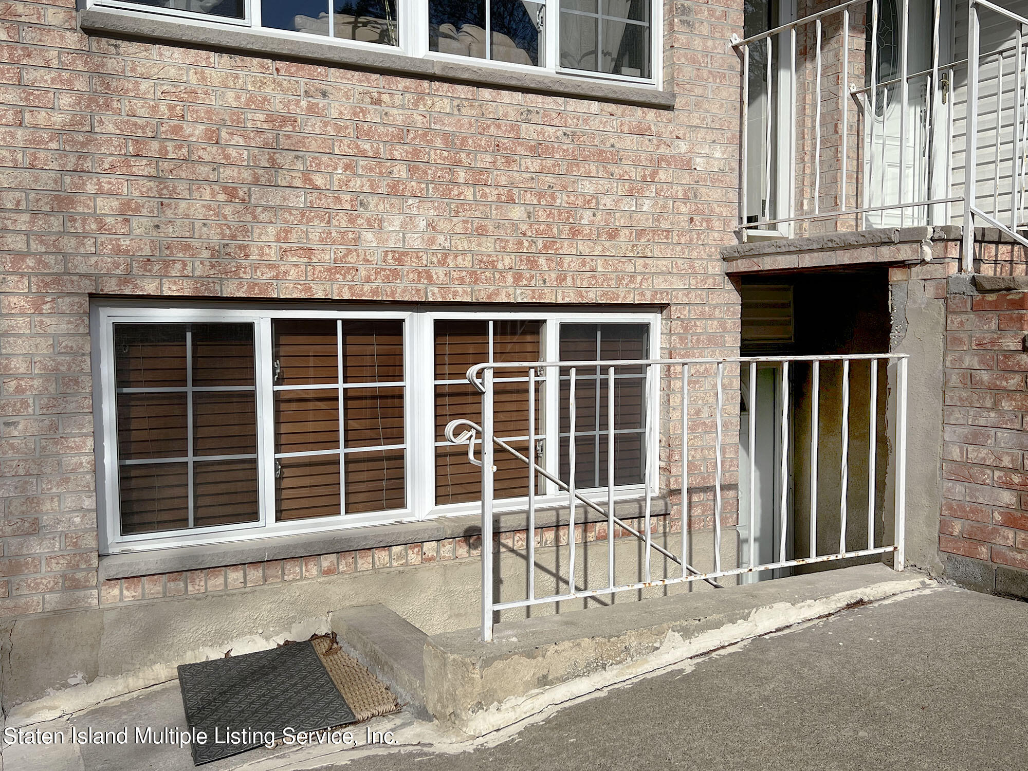 4732 Amboy Road Staten Island, NY 10312 - Photo 31 of 32 IMG_6373