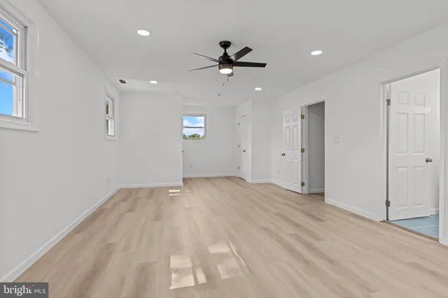 $650,000 | 35 Thimbleberry Lane, Levittown, PA 19054