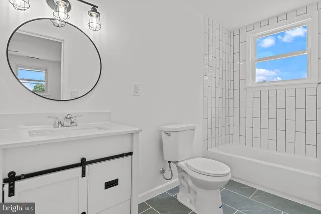 $650,000 | 35 Thimbleberry Lane, Levittown, PA 19054