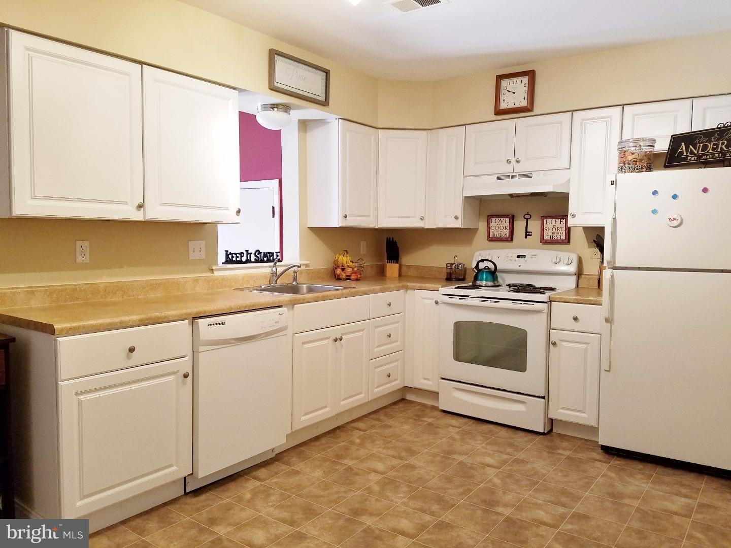 20 Markel Road Malvern, PA 19355 - Photo 8 of 25 Kitchen