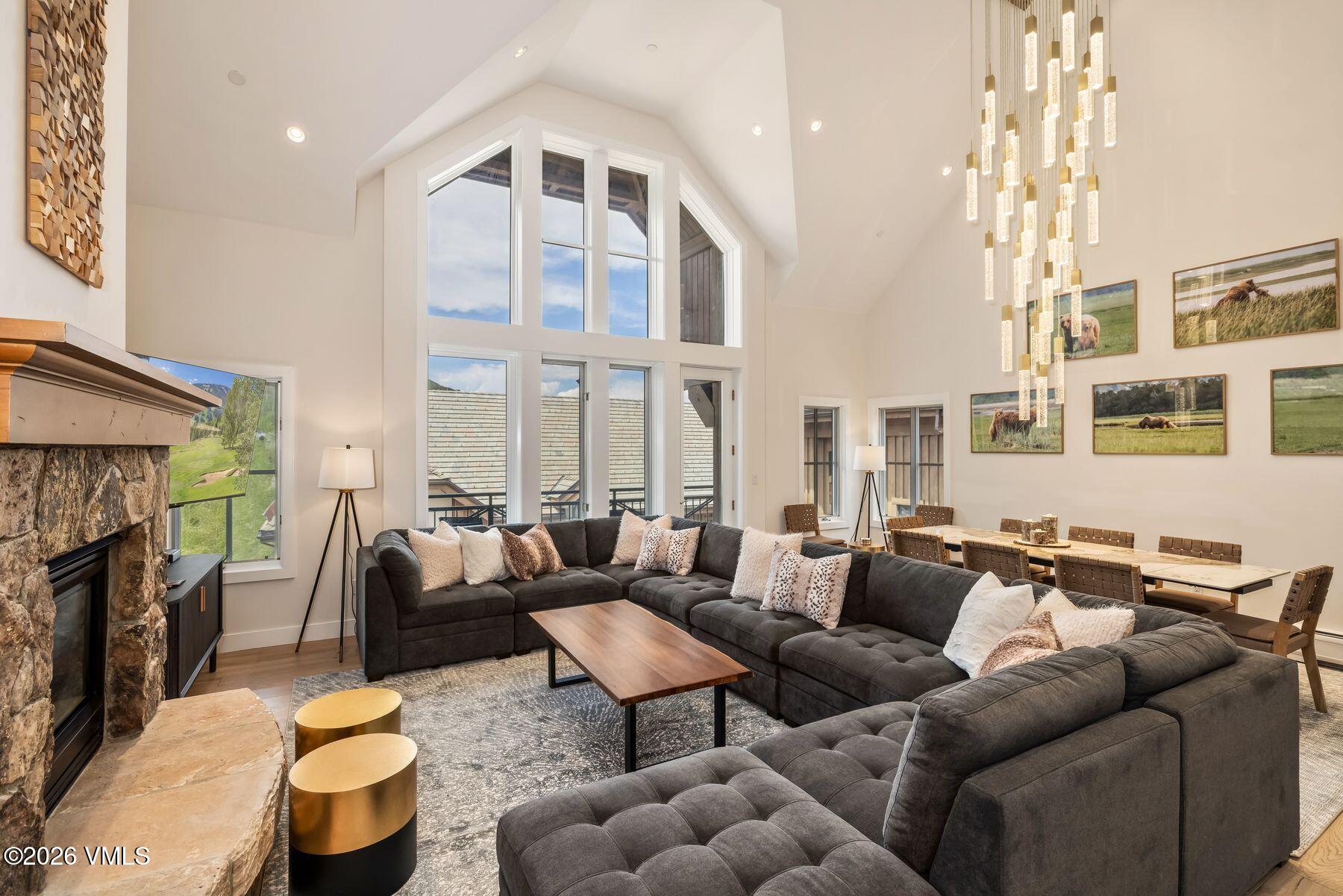 63 A Avondale Lane, Unit R220 Beaver Creek, CO 81620 - Photo 3 of 40 photo_online_003