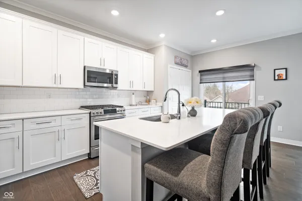 $2,995 | 661 Golborne Street, Carmel, IN 46032